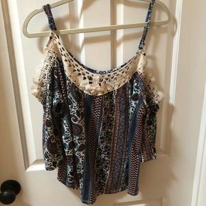 No Boundaries Blue cold shoulder XL